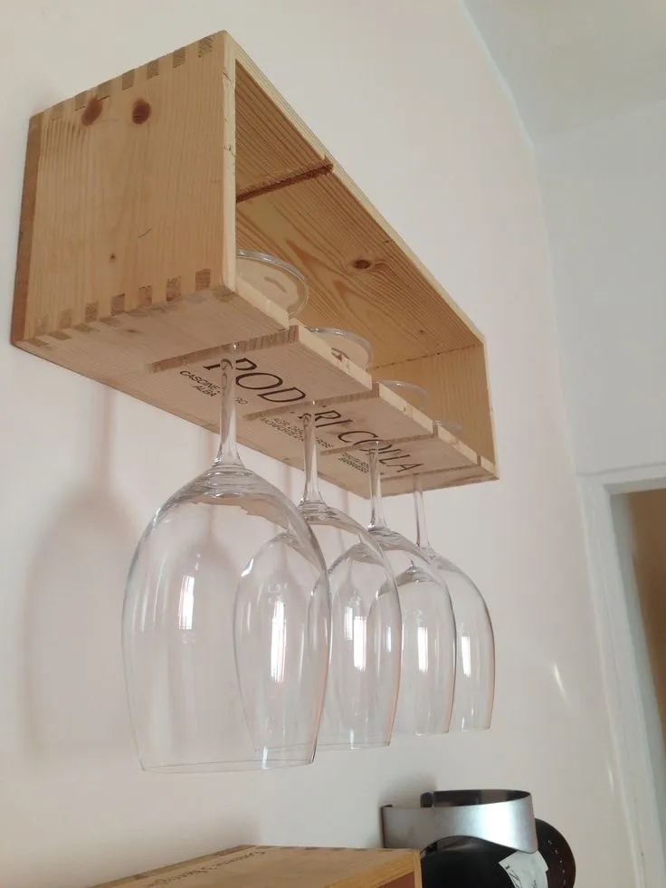 Porte-verres suspendu astucieux