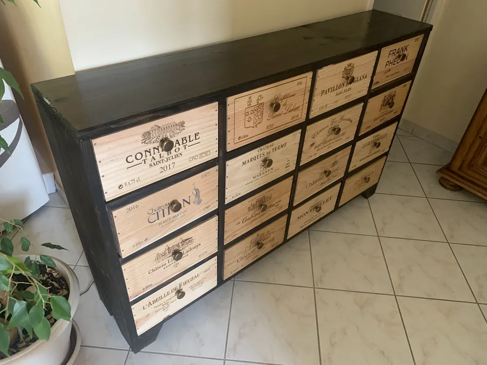 Commode Modern-Rustic avec façades de caisses